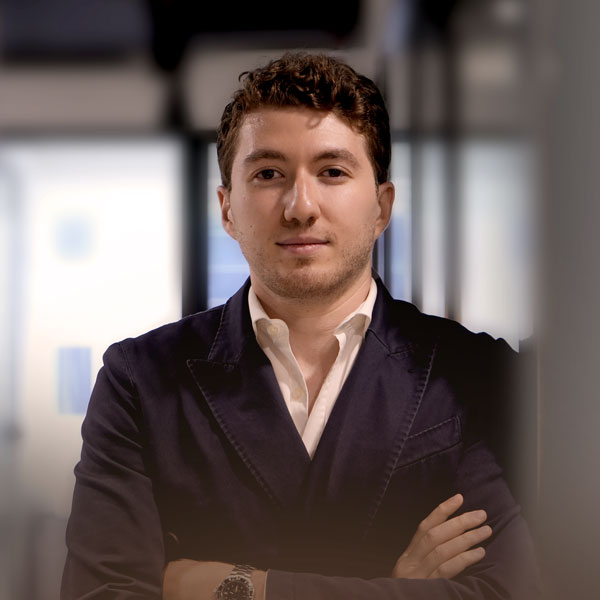 Selim Tira